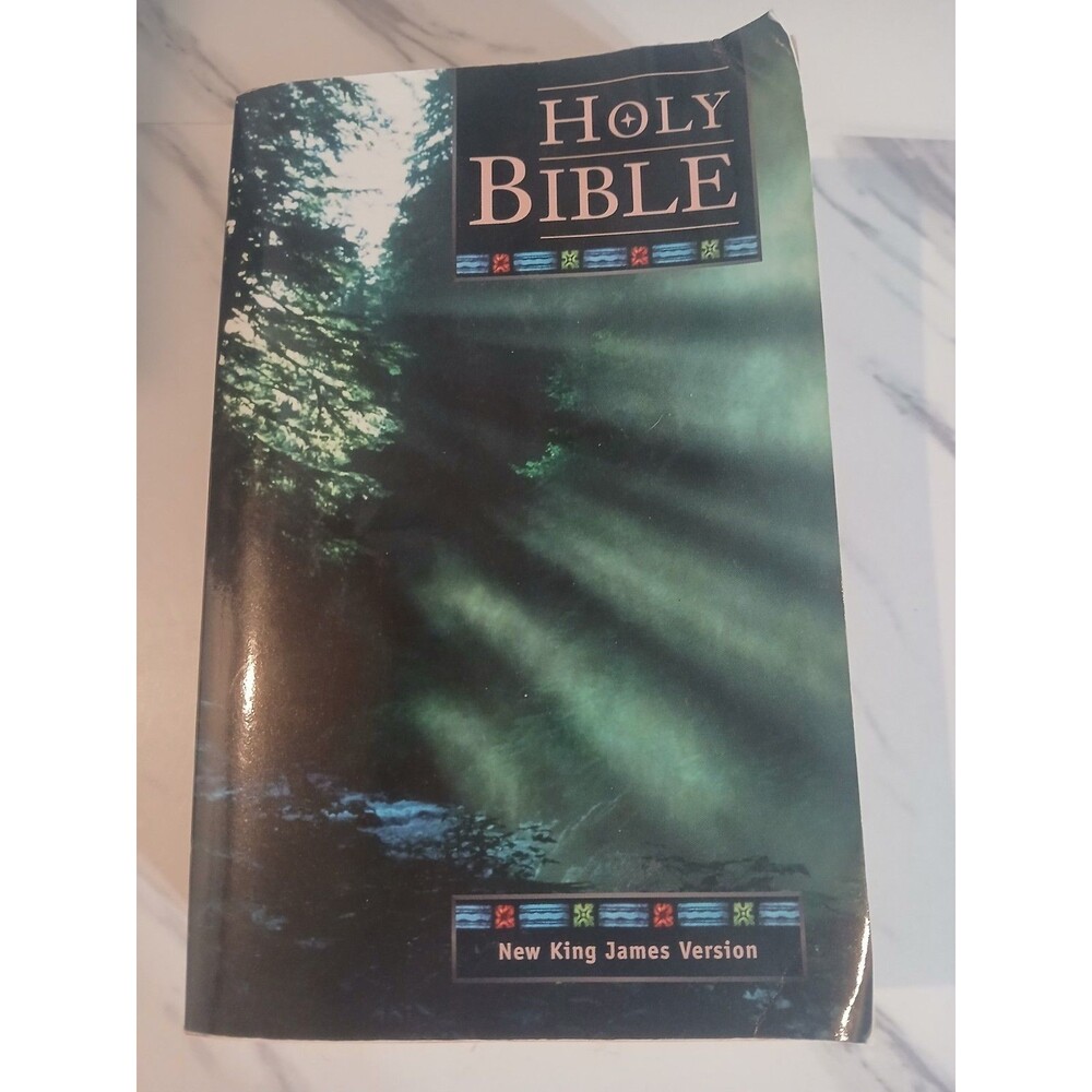 Vintage Holy Bible New King James Version 1990 Paperback